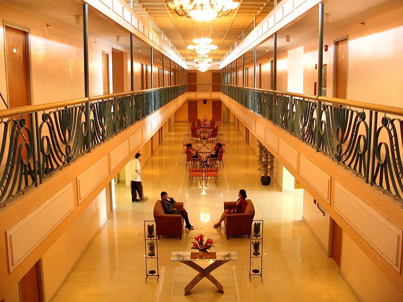 Taft Tower Hotel Manila Esterno foto
